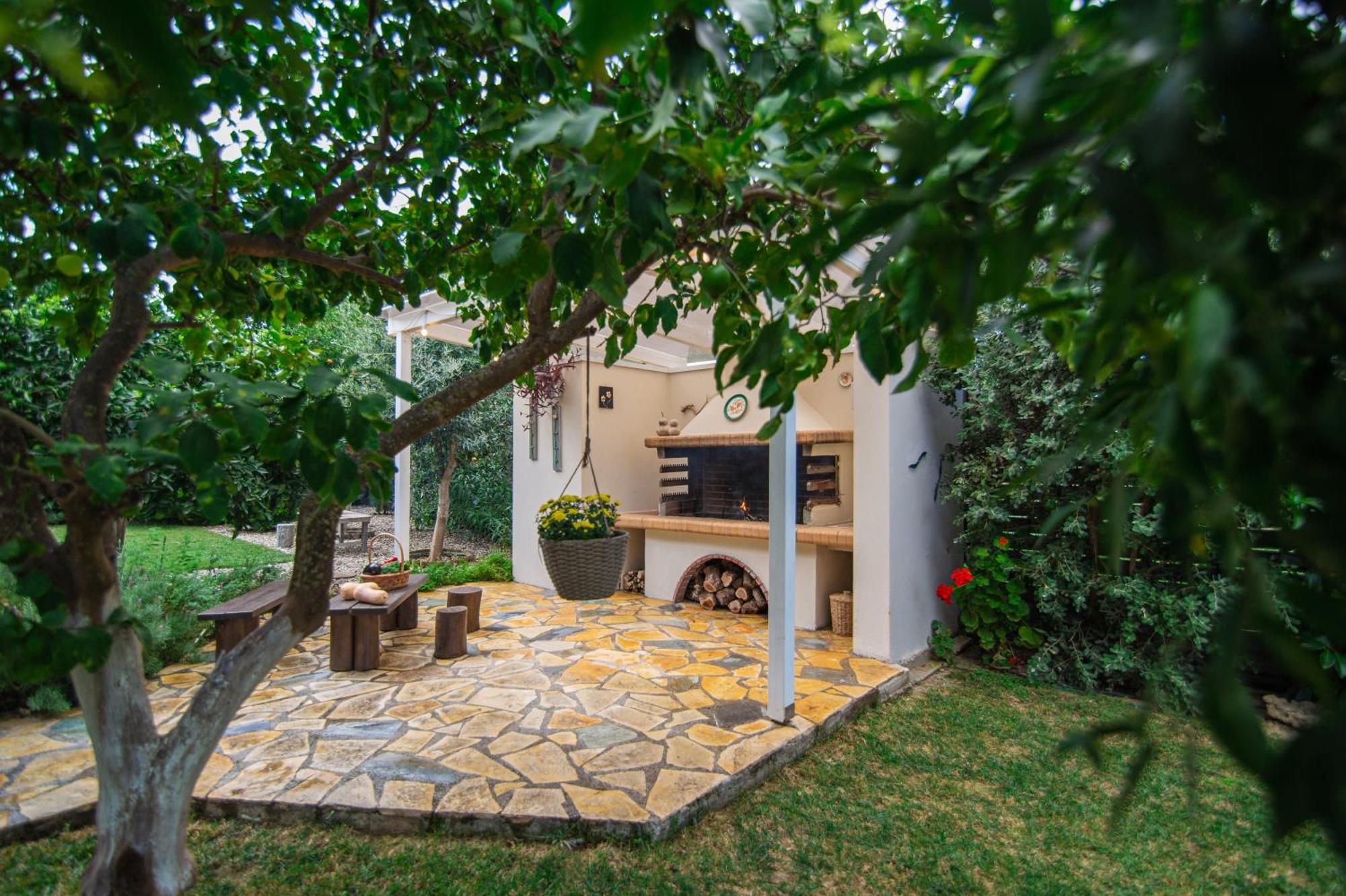 Villa Komfort Ambelokipoi  Екстер'єр фото