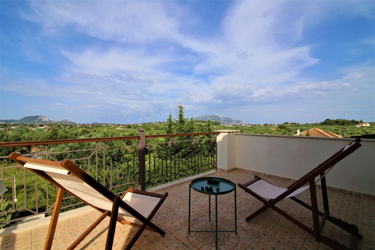 Villa Komfort Ambelokipoi  Екстер'єр фото